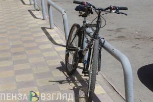 В Пензенской области мальчик-велосипедист попал в больницу после наезда автофургона