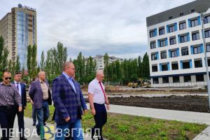 Губернатор Олег Мельниченко рассказал о перспективах развития онкологического центра в Пензе
