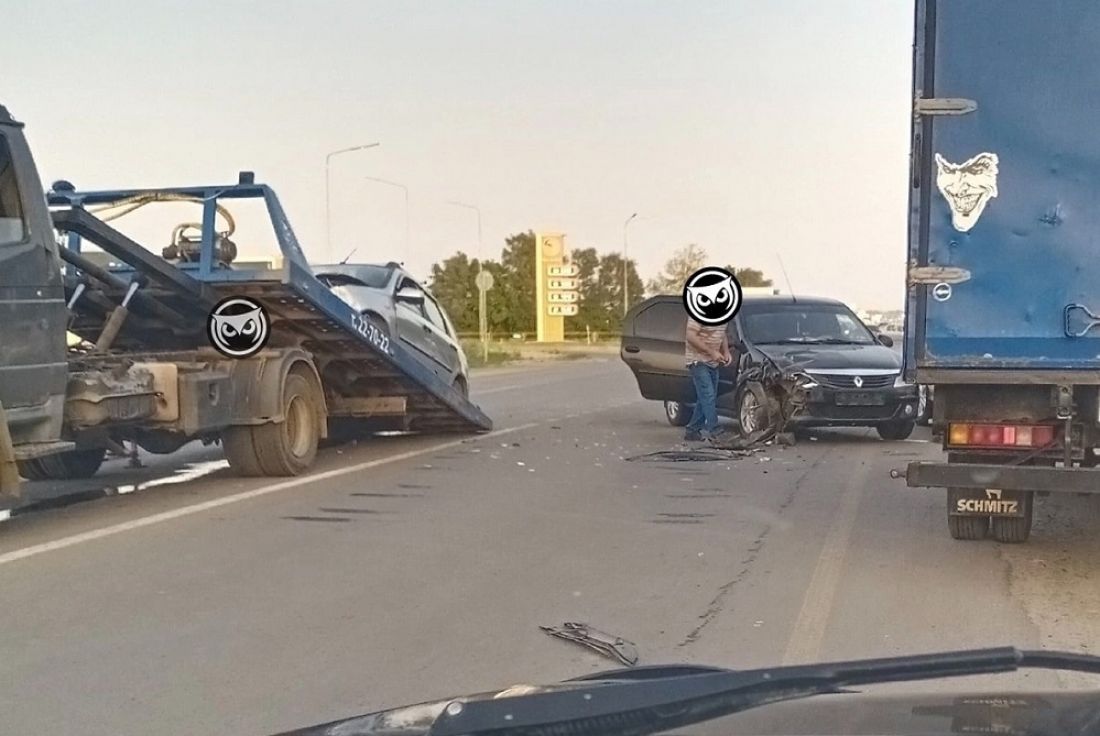 В Пензе возле заправки произошло ДТП