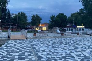 Сердобчан попросили бережно относиться к реконструированному скверу имени Яблочкова
