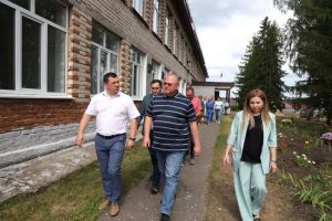 Мельниченко проверил исполнение поручений в Сосновоборском районе