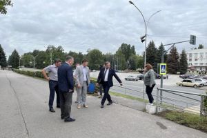 Олег Климанов поручил устранить недочеты по благоустройству в Заречном