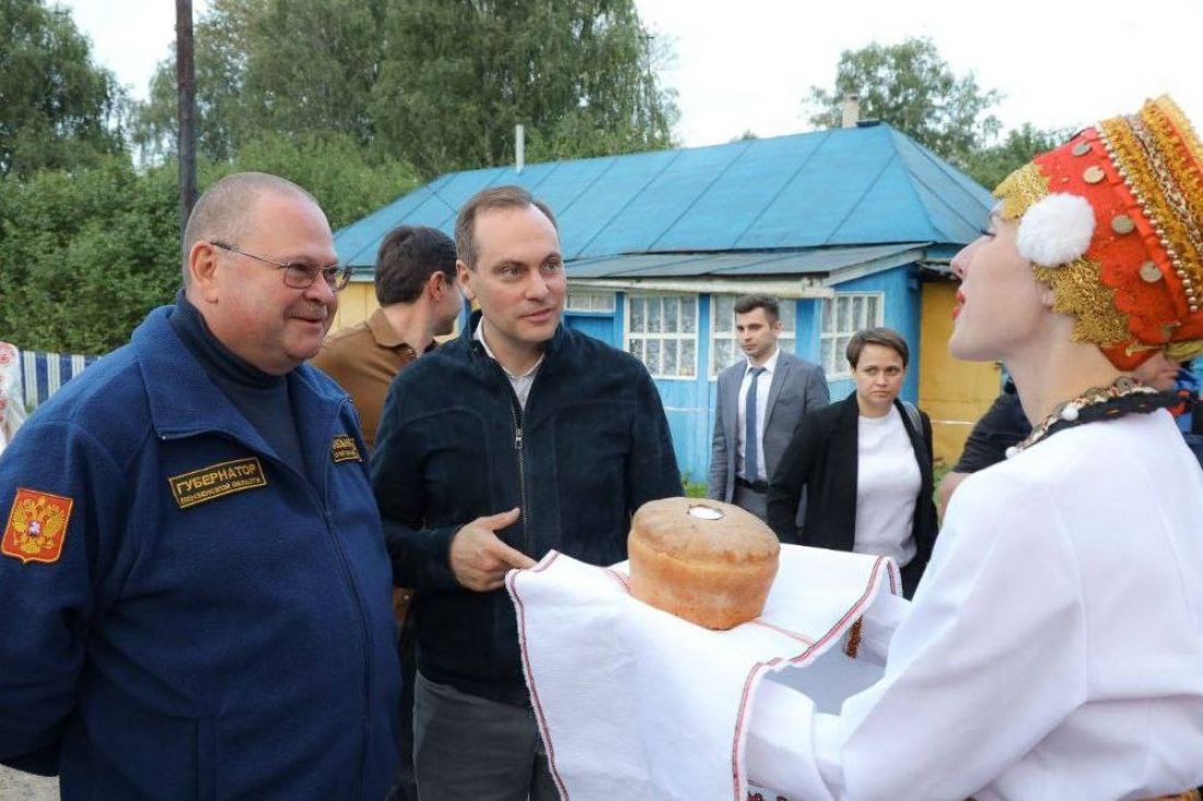 Мельниченко побывал на показе мордовской моды в селе Даньшино