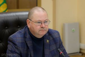 Мельниченко распорядился выделить 18 миллионов рублей на ремонт фасада больницы