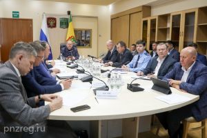 Мельниченко поручил открыть медцентр на базе Земетчинской РБ к весне 2024 года