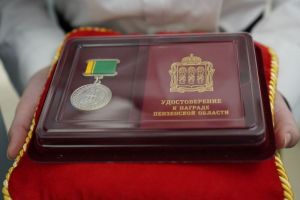 Губернатор Олег Мельниченко вручил награды за работы по восстановлению планетария