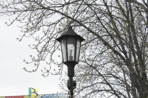 Пензенец пожаловался на неработающие светильники в сквере Славы