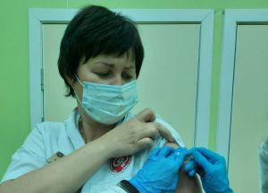 Пензенские врачи рассказали, как переносят прививки против гриппа