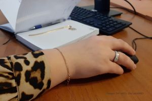 Умное видеонаблюдение МТС помогает следить за качеством производства аксессуаров класса люкс
