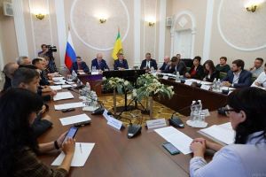 Вадим Супиков провел круглый стол по профилактике распространения наркомании