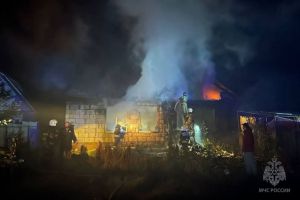 В Пензенской области в двух пожарах сгорели четыре строения