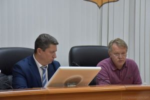 Глава Пензы Басенко поручил организовать обход домов с поврежденными теплосетями