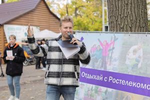 «Ростелеком» организовал на Олимпийской аллее турнир по дартсу