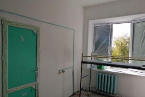 В Лопатинской больнице начали ремонтировать клинико-диагностическую лабораторию