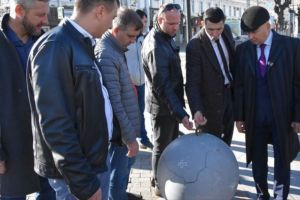 Разрушенные бетонные шары на улице Московской в Пензе поручились отремонтировать