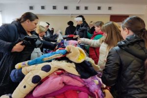 В Пензенской области эвакуированным и малоимущим оказали помощь с одеждой