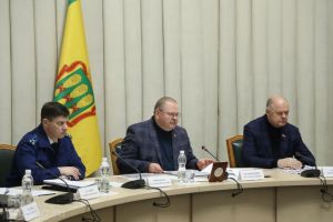 Мельниченко подверг критике организацию работы по уборке снега