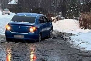 В Пензе объяснили, почему на улице Терновского регулярно возникает огромная лужа