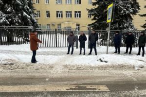 В Пензе власти потребовали обеспечить уборку от снега подходов к медучреждениям