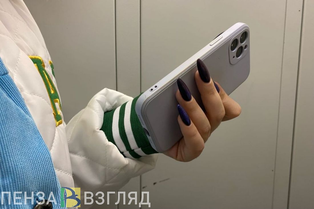 Интимное фото девушки в поезде «Москва-Пенза» набирает в соцсетях сотни лайков
