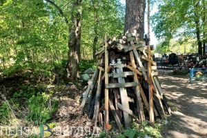 В Пензенской области прокуратура указала на проблему с мусором на кладбищах