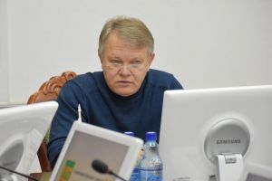 Александр Басенко просит пензенцев быть аккуратнее в связи с гололедом