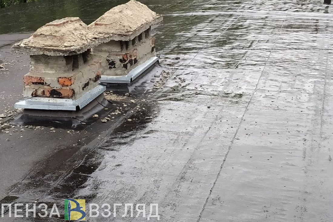 В Пензенском районе «разделили обеспокоенность» дырявой крышей дома культуры