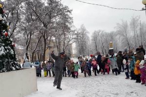Жителям Шуиста рассказали, как можно привести в порядок сквер Дружбы