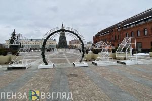 Пензенцы жалуются на скудно украшенную Московскую улицу