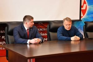 Глава города Пензы Александр Басенко встретился с сотрудниками НИИЭМП