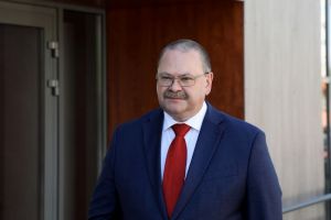 Мельниченко поздравил жителей Пензенской области с Днем российской печати