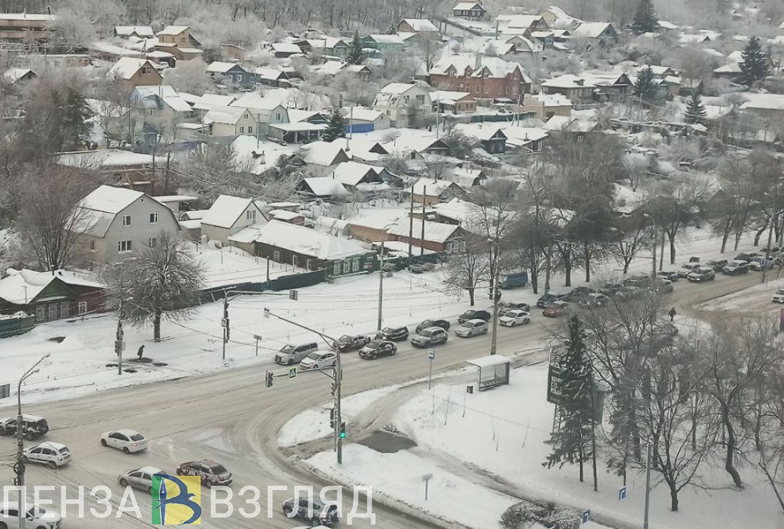 Пенза встала в утренних пробках