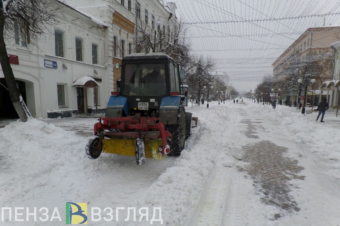 Установлены тарифы «Пензавтодор» за посыпку дорожек и уборку снега