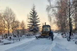 В Пензе от снега очистили 2,85 га дорог возле кладбищ