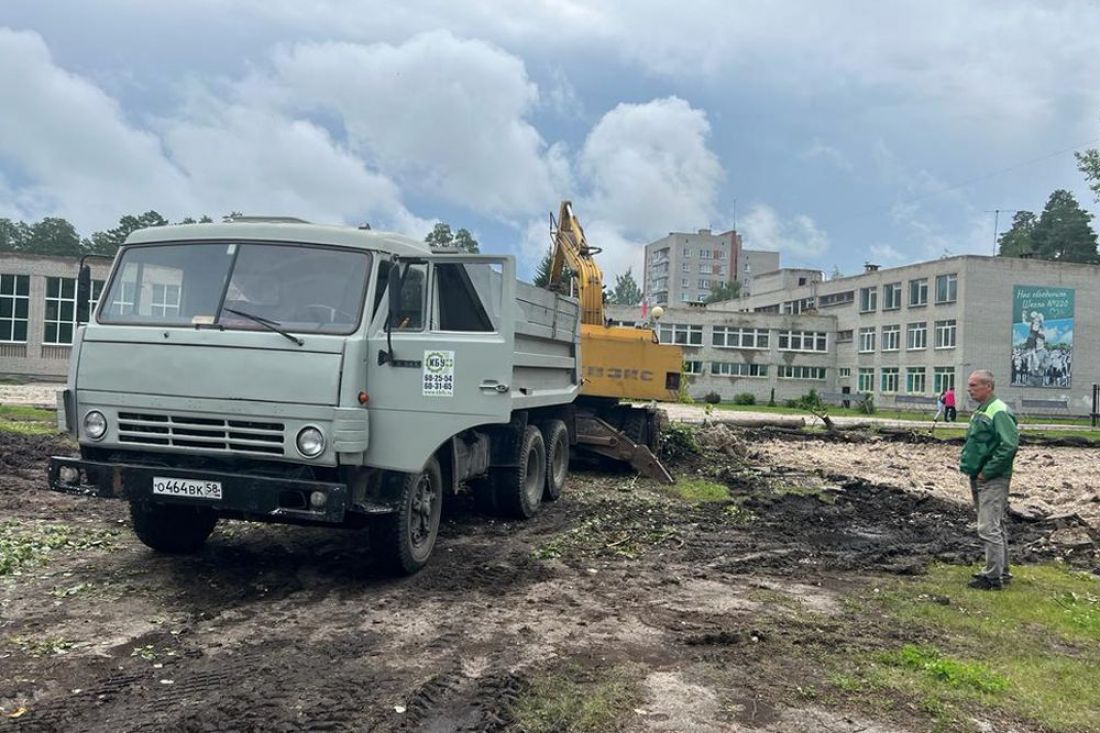 Стало известно, почему в школу №220 Заречного до сих пор не вернулись дети