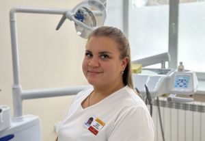 Пензенский стоматолог объяснила, как алкоголь вредит зубам