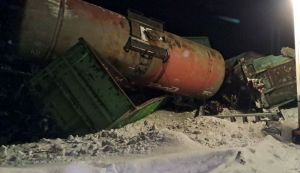 Появились видео с места схода вагонов, из-за которого был задержан поезд в Пензу