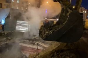 В Пензе прокомментировали ход ремонта после порыва теплосети на улице Калинина