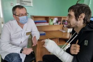 Врачи больницы им. Г.А. Захарьина пришили мужчине пальцы руки после травмы
