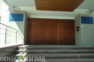 Прокуратура проводит проверку по факту падения опоры на ул. Суворова в Пензе
