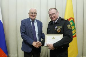В Пензе сотрудников рыбоохраны поздравили с профессиональным праздником