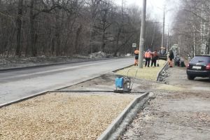 В Пензе до 25 апреля отремонтируют тротуары на улице Попова