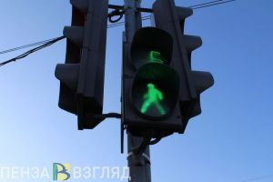 В Пензе сообщили, когда поставят светофор около памятника «Самолет»