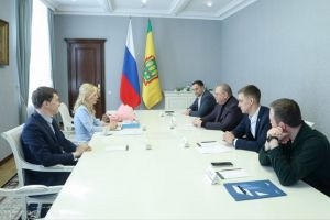 Губернатор Олег Мельниченко встретился с Мизулиной