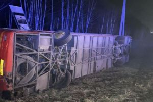 Перевернулся выехавший в Пензу автобус с юными хоккеистами