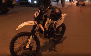 Появились кадры с места ДТП с мотоциклистом и пешеходом на ул. Кирова в Пензе