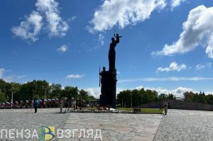 В Пензе 9 мая состоялся театрализованный пролог с участием 800 детей