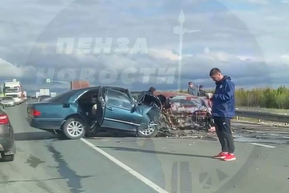 Опубликовано видео с места ДТП с 4 погибшими в Пензенской области