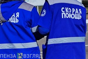 К месту ДТП возле кладбища в Пензе прибыли медики и пожарные
