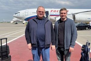 Мельниченко отправится в Узбекистан в составе делегации под руководством Путина